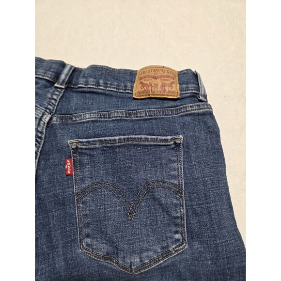 Levi's Classic Tag Size 29 Women's Blue Denim Stretch Shorts Mid Rise - Picture 5 of 12